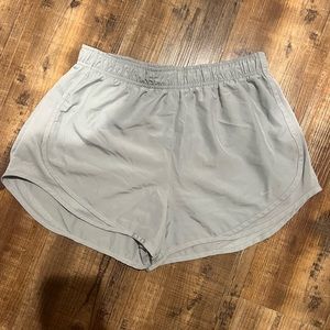 Nike dry tempo shorts